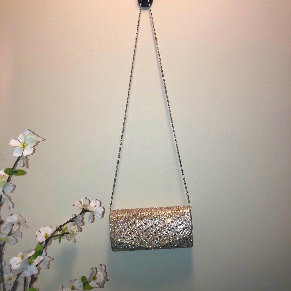 Formal Clutch Purse: Removable Strap